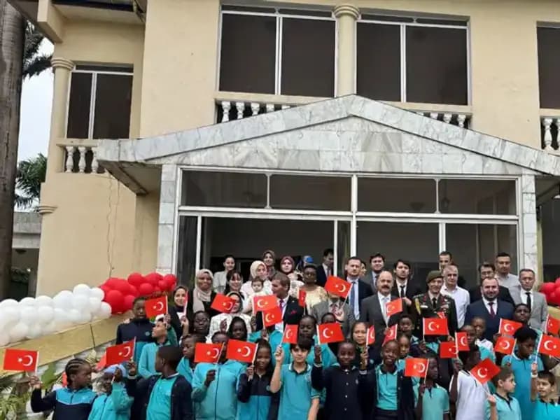 Kamerun'da Coşkuyla Kutlanan 23 Nisan Ulusal Egemenlik ve Çocuk Bayramı