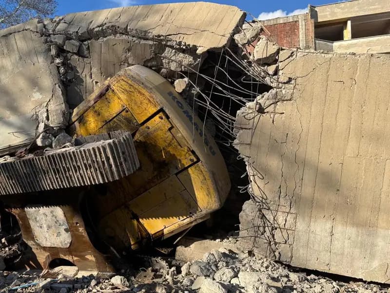 Uşak'ta İş Makinesi Faciası