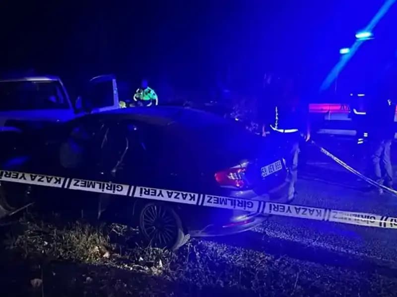 Minibüs Ters Şeritte Dehşet Saçtı: 1 Ölü, 8 Yaralı