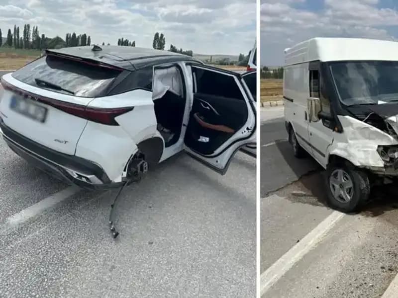 Çorum’da Kafa Kafaya Çarpışma: Yaralılar ve Yola Kapanma