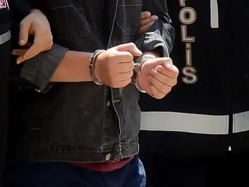 Kendini Avukat Olarak Tanıtan Dolandırıcı Yakalandı: Para Talep Etti!