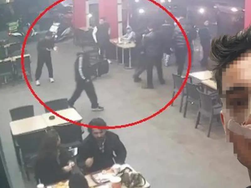 Antalya'da Akran Şiddeti: Genç Kızın Burnu Kırıldı