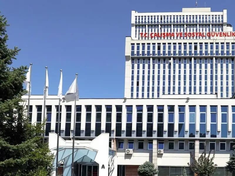 Bakanlık 6 belediyeye haciz başlattı