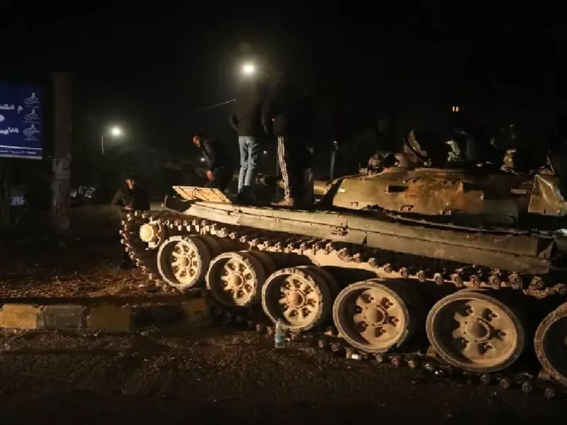 Rejim Karşıtı Güçler Humus'ta Stratejik Bir İlçeyi Ele Geçirdi