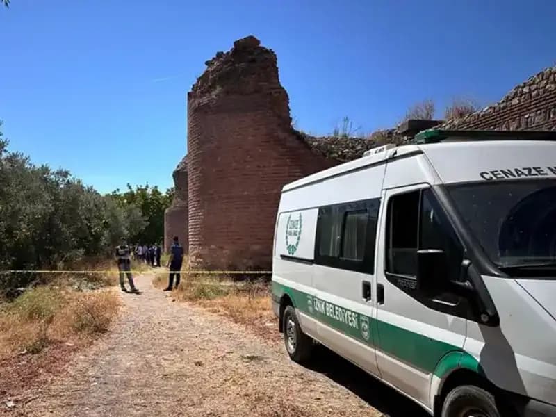 Bursa’nın Tarihi Surunda Tüyler Ürperten Ceset Bulundu