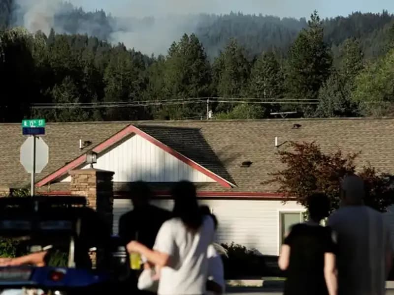 İtfaiyecilere Yönelik Keskin Nişancı Saldırısı: Yangın Yerinde İki Kayıp