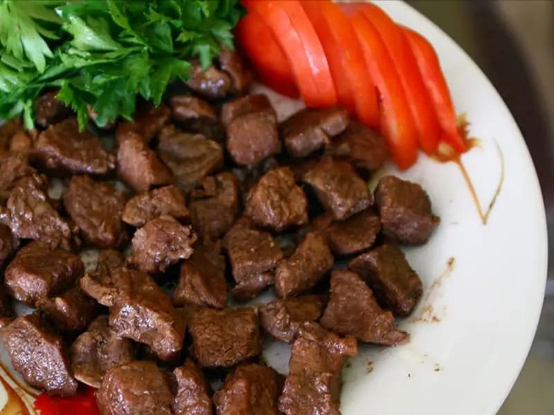 Mersin'de Aşevinde Yarış Atı Eti ve Elektronik Çip Skandalı