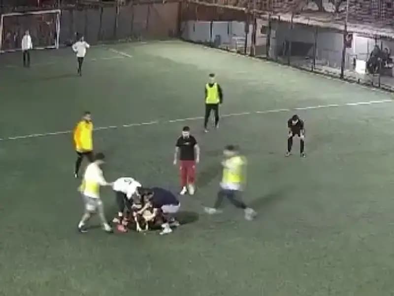 İki Ayrı Halı Sahada İki Ölüm Olayı: Şok Edici Gelişmeler