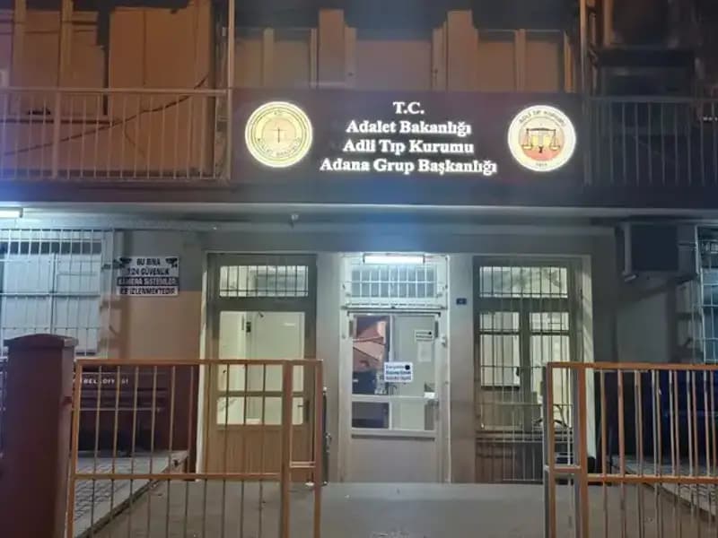 Sokak Ortasında Vurulmuş Halde Bulunan Genç, Şehirdeki Güvenlik Endişelerini Artırdı