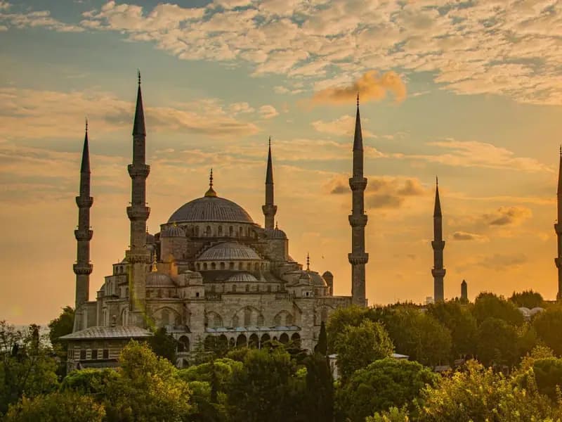 'Rahmet ve Bereket Mevsimi' Üç Aylar Yarın Başlıyor