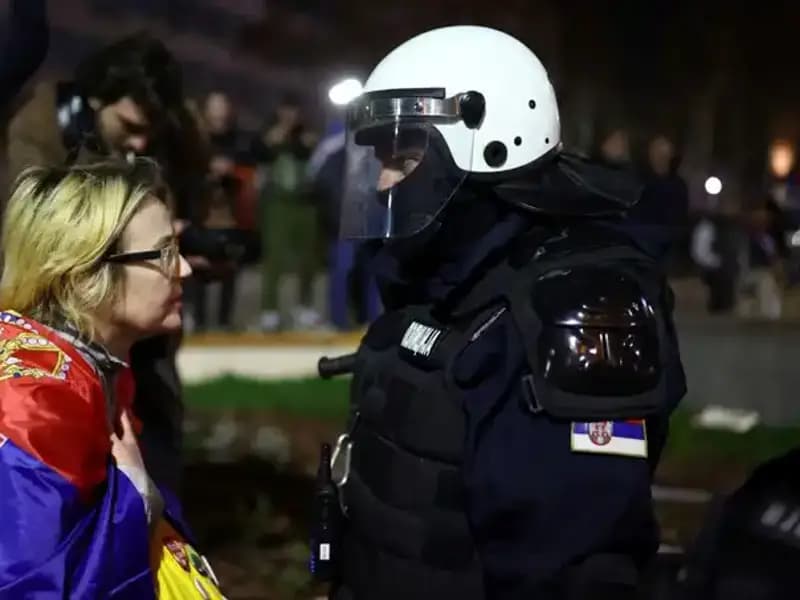 Sırbistan'da Yasaklı Sonik Silah Kullanımı: Muhalefet Harekete Geçti