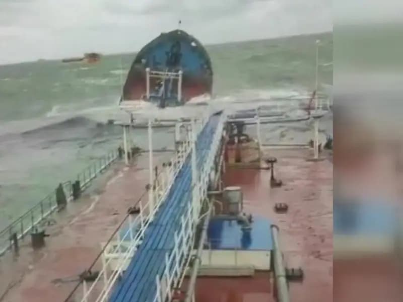 Karadeniz’de Denizcilik Kazası: Gemi İkiye Bölündü