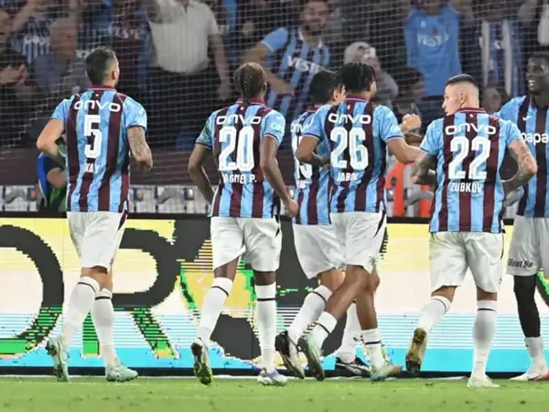 Trabzonspor ve Kocaelispor: Canlı Maç Anlatımı ile Heyecan Dolu Anlar