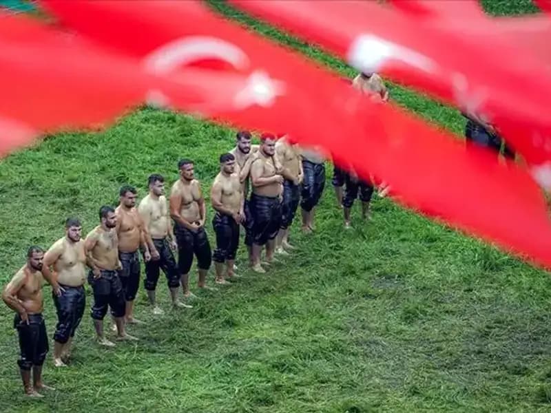 Tarihi Kırkpınar Yağlı Güreşleri Başlıyor: Pehlivanlar Arenaya Çıkıyor!