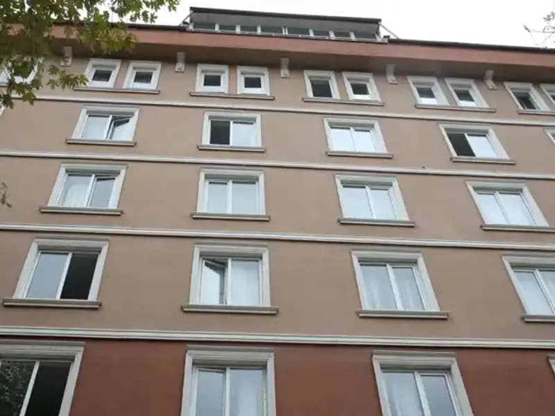 Kastamonu'da Otele Ziyaret: Pencereden Düşen Kadın Trajik Bir Şekilde Hayatını Kaybetti