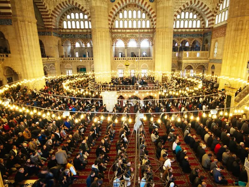 2026 Bayram Namazı Saatleri: İstanbul, Ankara, İzmir ve Diğer İller