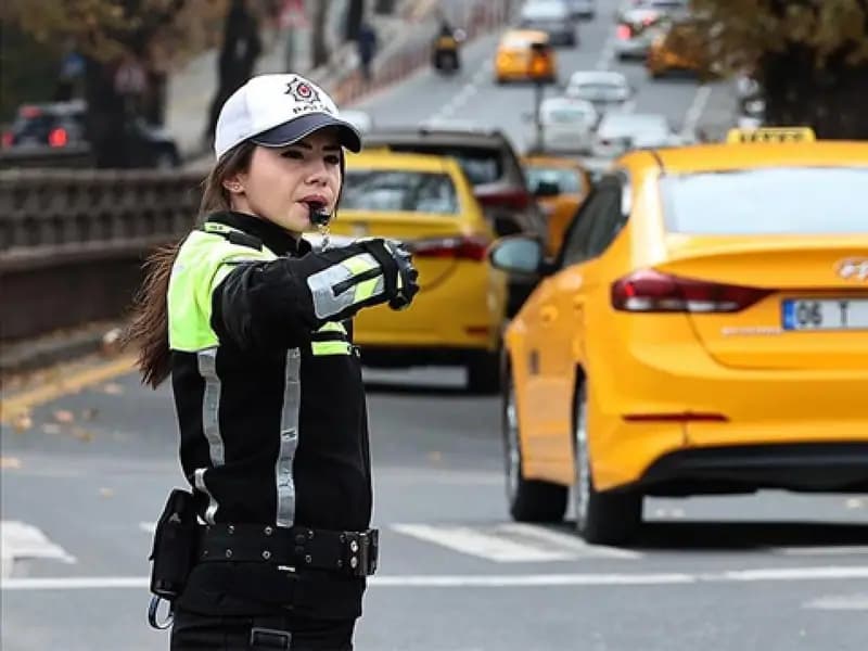 Ankara'da Yollar Trafiğe Kapatılacak