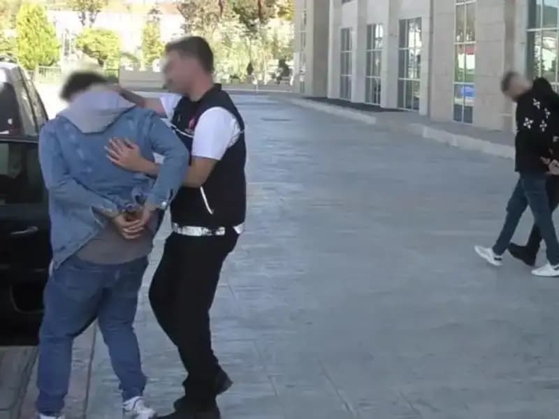 Uşak’ta Uyuşturucu Operasyonu: Dört Kişi Tutuklandı, Şok Edecek Detaylar