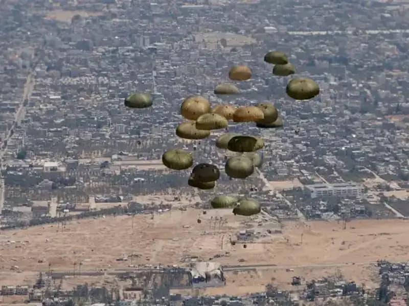 İtalya, Gazze'ye Yönelik Havadan Destek Gönderiyor: Neler Oluyor?