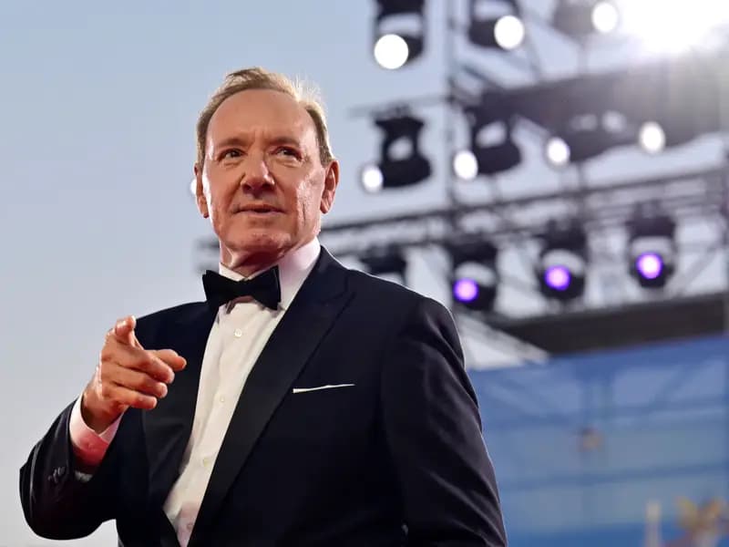 Kevin Spacey, Cinsel Saldırı Davalarından Anlaşmayla Kurtuldu
