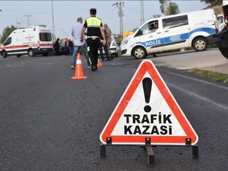Çatalca’da Göç İdaresi Otobüsü Devrildi: 4 Yaralı
