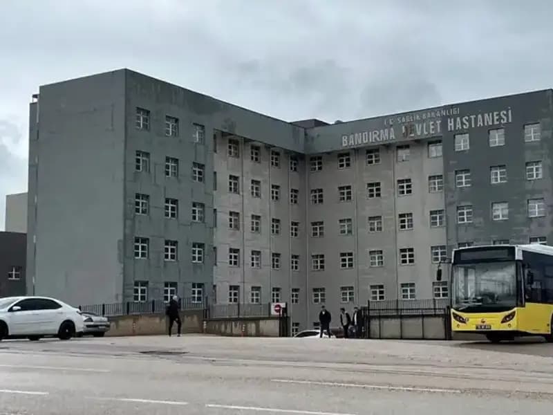 16 Yaşındaki Genç, Teşhiste İhmal Nedeniyle Testisini Kaybetti