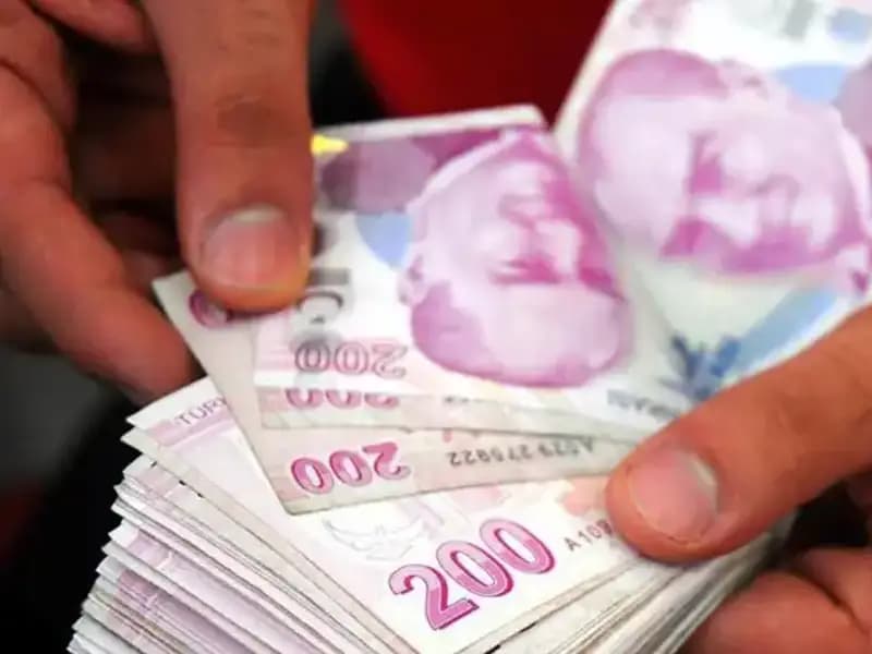 Emeklilere Bayram İkramiyesi Müjdesi: 1000 TL Ne Zaman Hesaplarda?