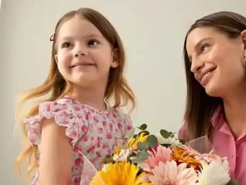 Anneler Günü Tarihçesi: Nasıl ve Neden Kutlanıyor?