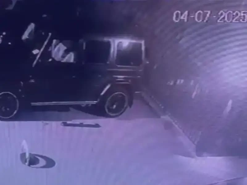 Sarıyer'de 30 Milyon Liralık Cipler Illegal Protestoda Alev Alev Yandı!