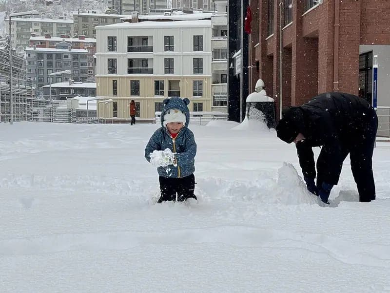 4 İlde Eğitime Kar Engeli