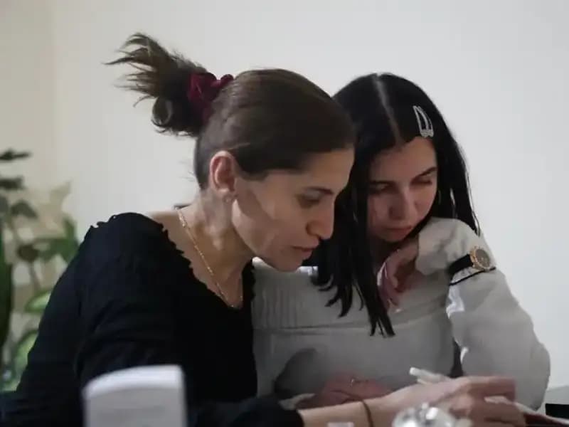 Çocuk Yaşta Evlendirilen Genç Kız, Kanserle Mücadelede Güçlü Bir Hikaye Yazdı