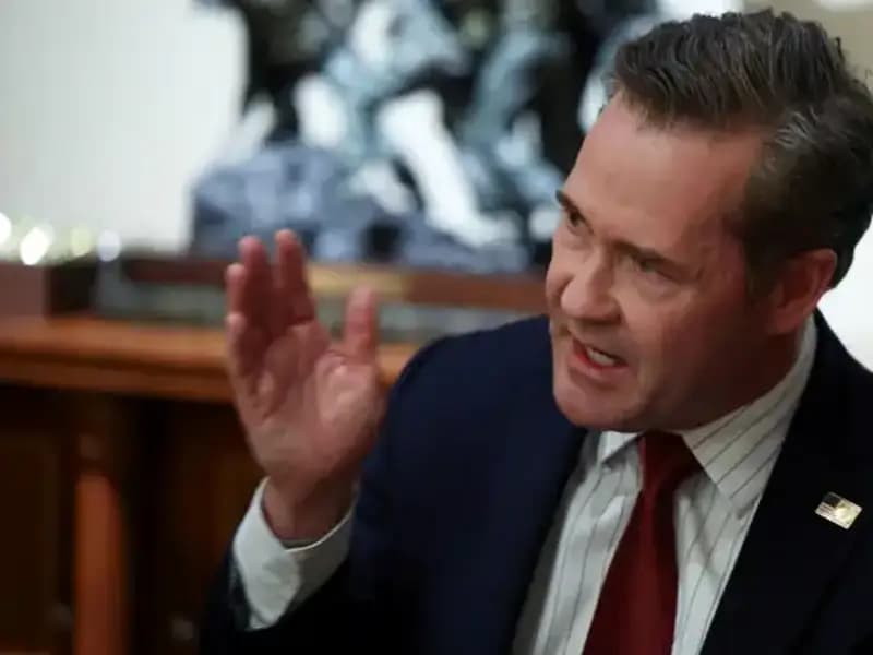 ABD'de Askeri Bilgiler Skandalı: E-posta Krizi Büyüyor!