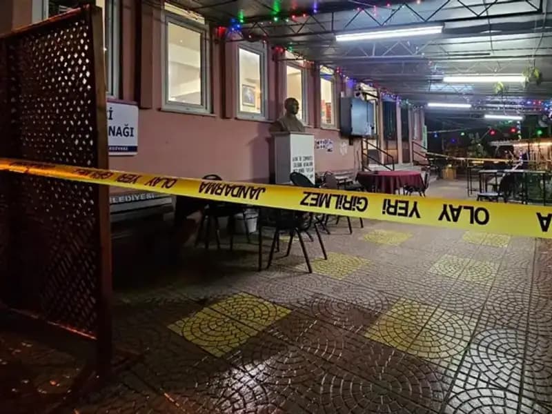 Küçükçekmece'de Meclis Üyesi Adayına Silahlı Saldırı: Siyasi Şiddet Alarm Veriyor