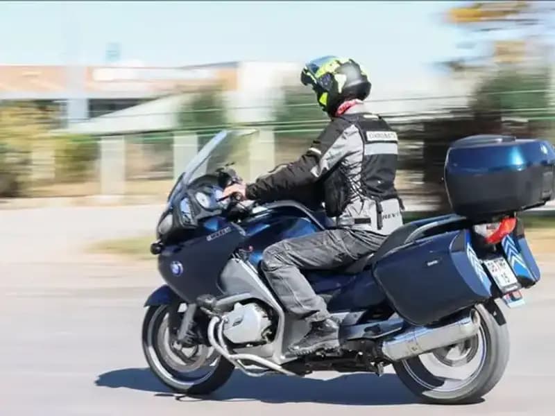 Motosiklet Sürücüsüne Kesilen Fazla Yolcu Cezası İptal Edildi!