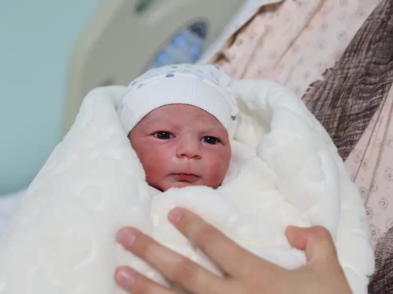 2025 Yılının İlk Bebekleri Dünyaya Gözlerini Açtı