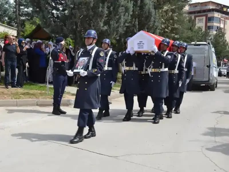 Şehit Gözyaşlarıyla Uğurlandı: Vatanseverliğin En Güzel Örneği