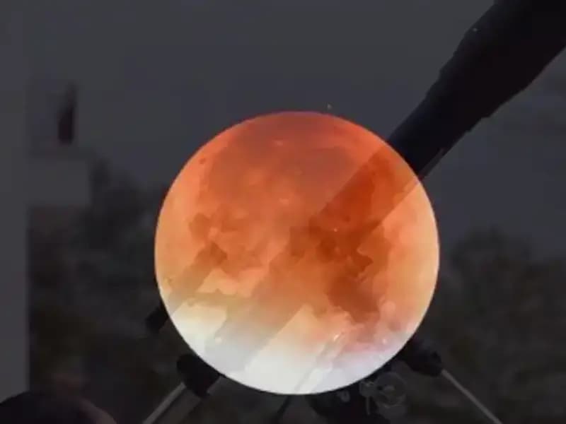 Ay Tutulması İçin Geri Sayım: Kanlı Ay Tutulması Gecesi Geldi