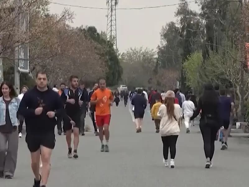 Tahran'da Savaş Ortamında Normal Hayat Devam Ediyor