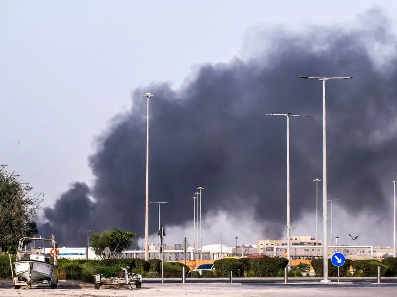 BAE'deki Şah Petrol Sahası'na Dron Saldırısı: Operasyonlar Askıya Alındı