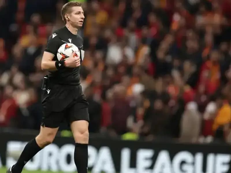 Galatasaray-Antalyaspor Maçında VAR Yönetimi Belçikalı Lawrence’a Emanet Edildi