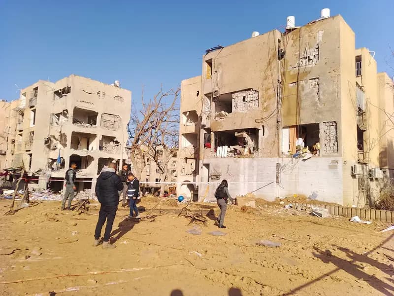 İran Savaşı'nda 23. Gün: Gece Boyunca İsrail'e Füze Saldırısı