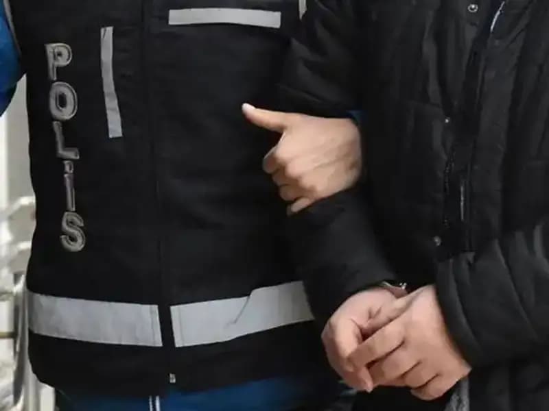 Emniyet ve TSK'da FETÖ'ye Yönelik Operasyonlar Sürüyor: Yeni Gelişmeler