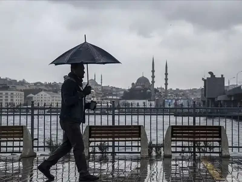 Bahar Havası Yerini Kış Soğuna Bırakıyor: İstanbul’da Yağmur ve Kar Bekleniyor