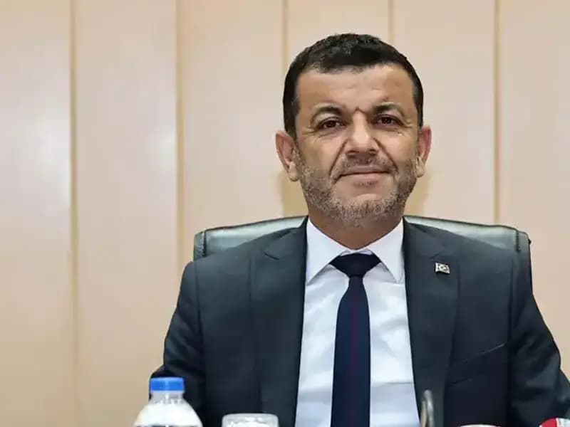 Bülent Nuri Çavuşoğlu: CHP'nin Dinamik Liderinin Hayat Hikayesi