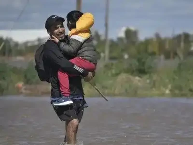 Arjantin'de Sel Felaketi: Can Kaybı 13'e Yükseldi, Acil Yardım Gerekli!