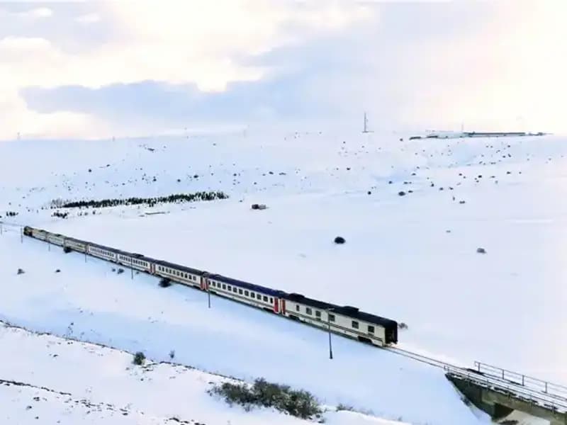 Masalsı Bir Yolculuk: Turistik Doğu Ekspresi’yle Kışın Büyüsü