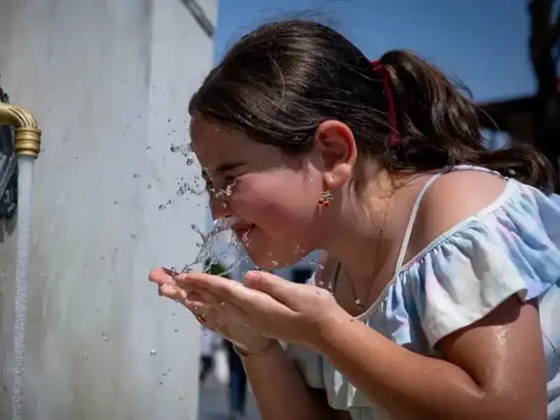 Türkiye’nin 16 Şehrinde Sıcaklık Rekorları: 40 Dereceyi Aşan Durumlar