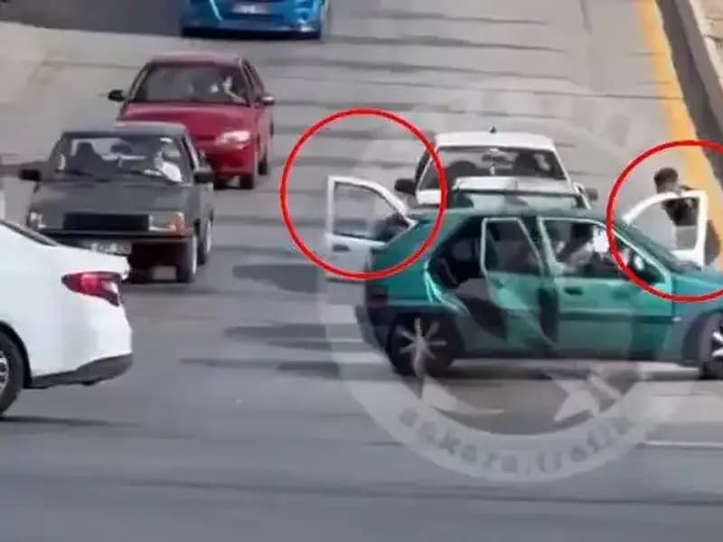 Trafikte Bıçak ve Kılıçla Saldırı: 5 Şüpheli Gözaltına Alındı