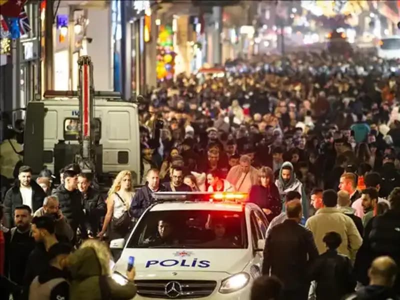 Dört Gün Sürecek Yılbaşı Teyakkuzu: 325 Bin Personel Görev Başında