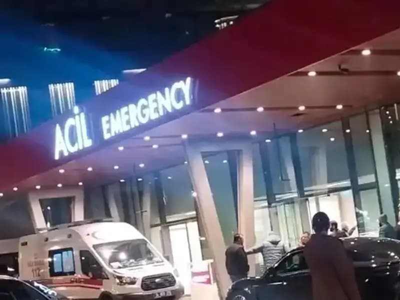 Dışarıda Telefon Görüşmesi Yapan Genç, Silahlı Saldırının Kurbanı Oldu